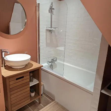 Charmante Maison 3 Avec Cour *